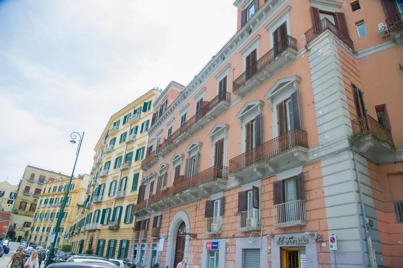 Palazzo Del Golfo Apartment Napoli Bagian luar foto