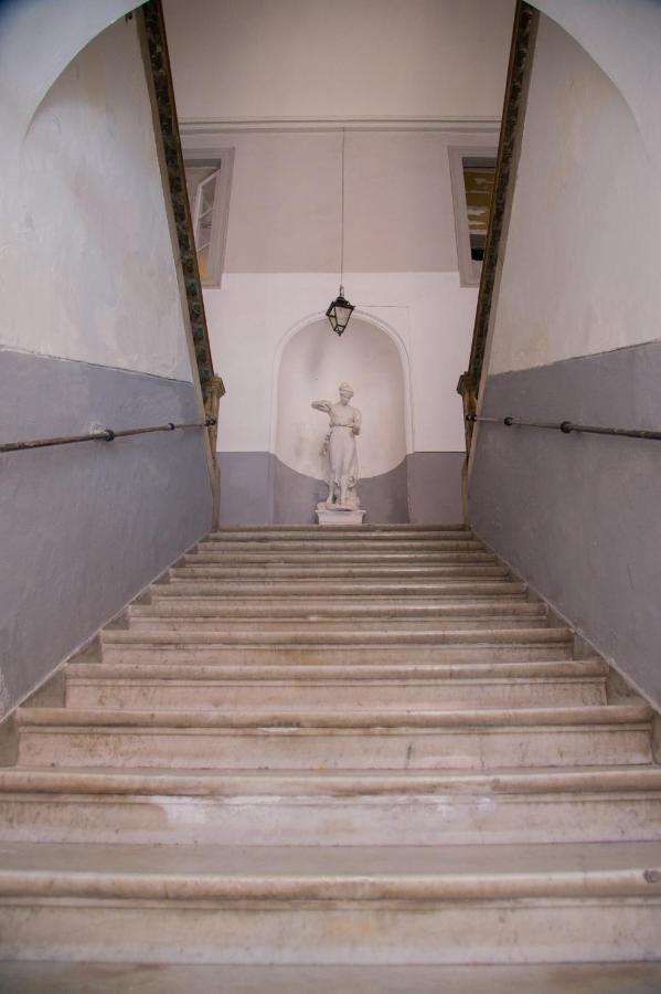 Palazzo Del Golfo Apartment Napoli Bagian luar foto