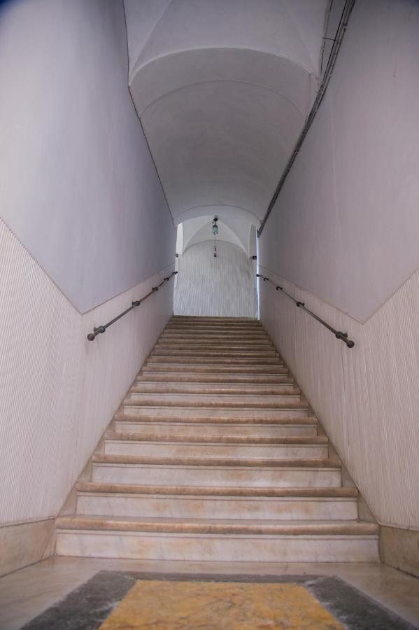 Palazzo Del Golfo Apartment Napoli Bagian luar foto